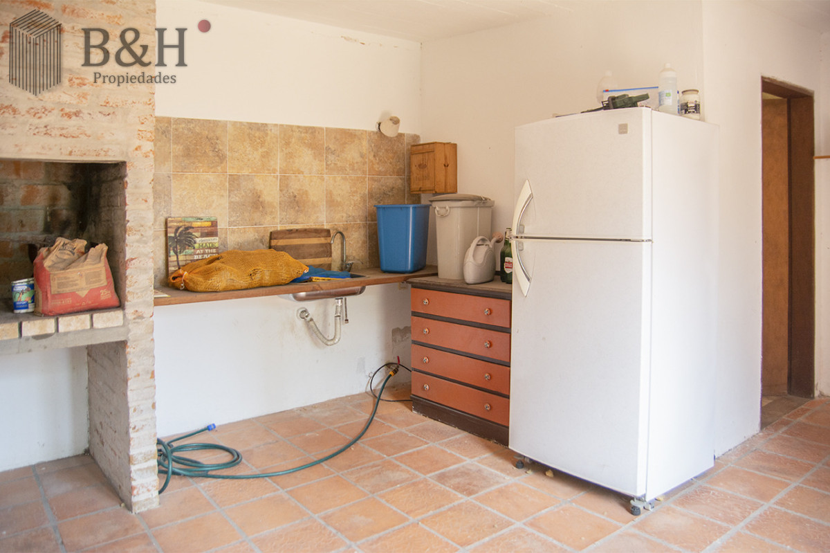 Casa ID.6619 - Excelente chalet de 5 dormitorios en venta a pasos de Playa Mansa Punta del Este