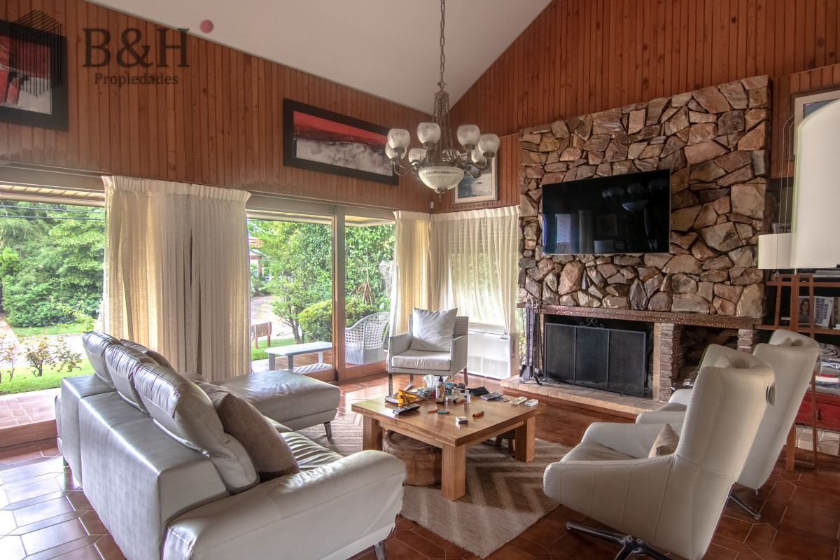 Casa ID.4214 - Casa de gran tamaño ubicada en zona de paz y tranquilidad.