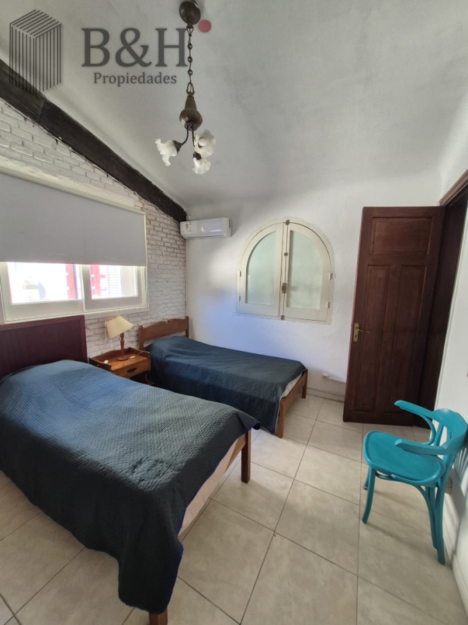 Casa ID.7368 - Casa de dos dormitorios en alquiler anual en Punta del Este