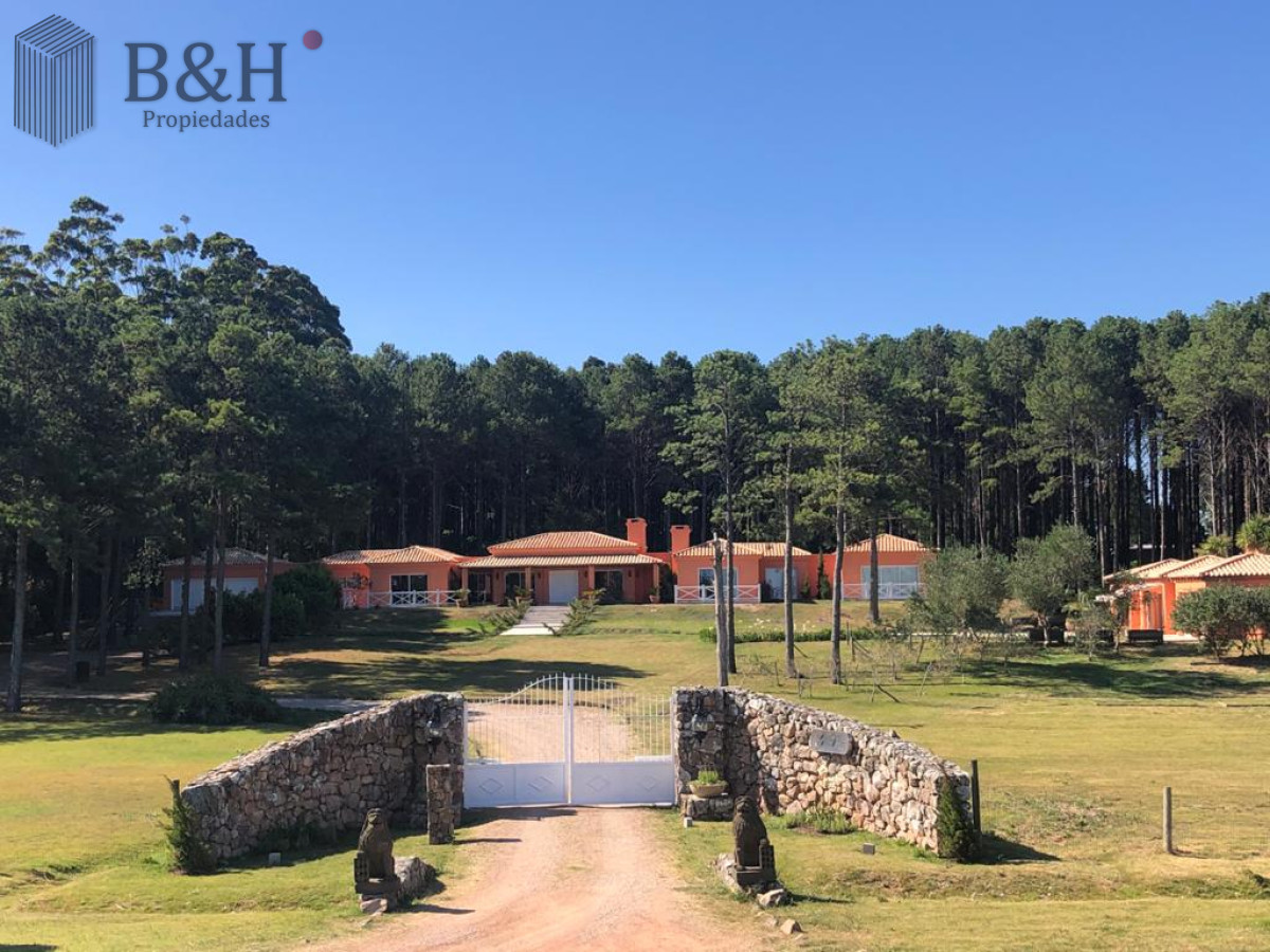 Casa ID.4219 - CASA CON ESTILO Y DISEÑO