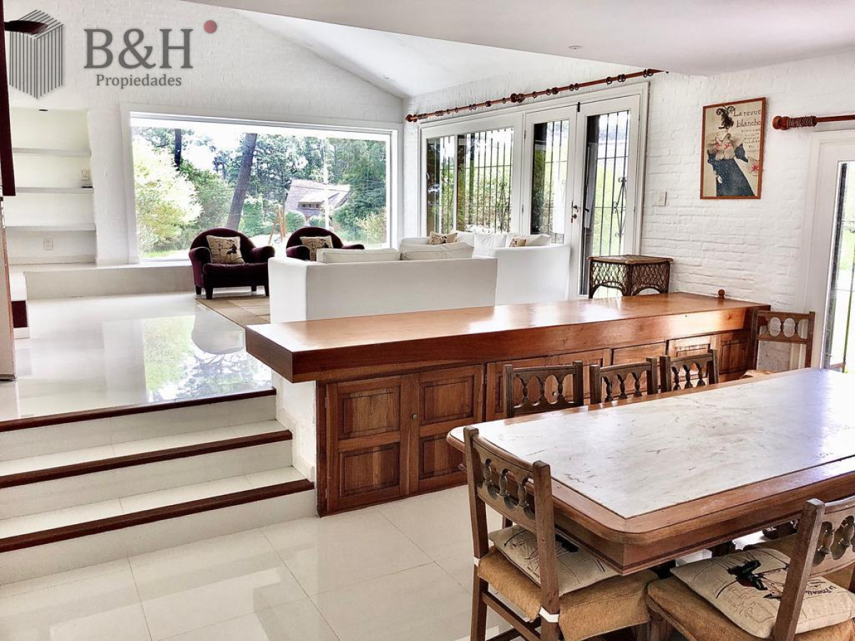 Casa ID.4261 - Casa en venta en Lugano, Punta del este, 3 dormitorios y dependencia