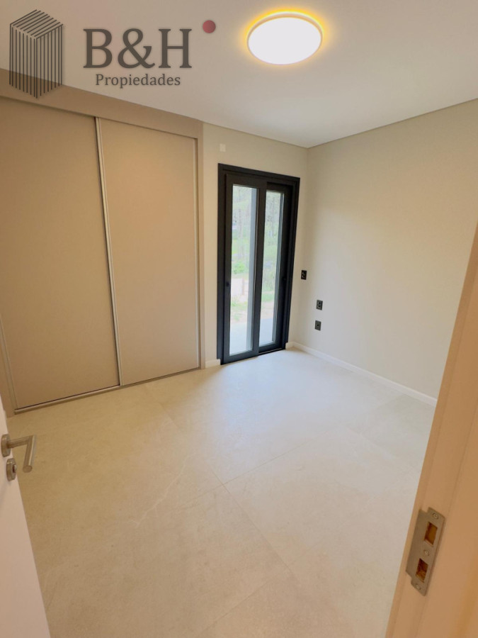 Casa ID.6058 - Vende casa a estrenar en Club del lago, Punta Ballena 