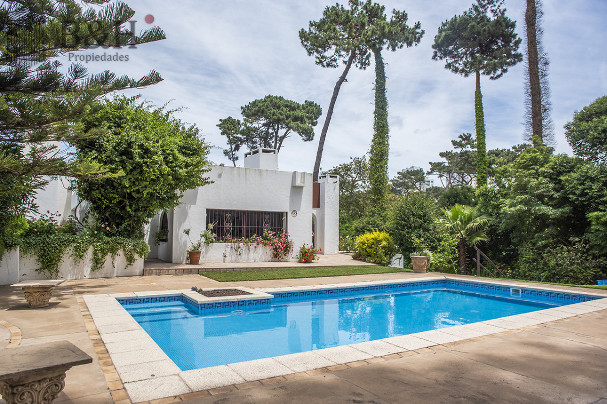 Casa ID.4224 - Casa en Lugano - Punta del Este