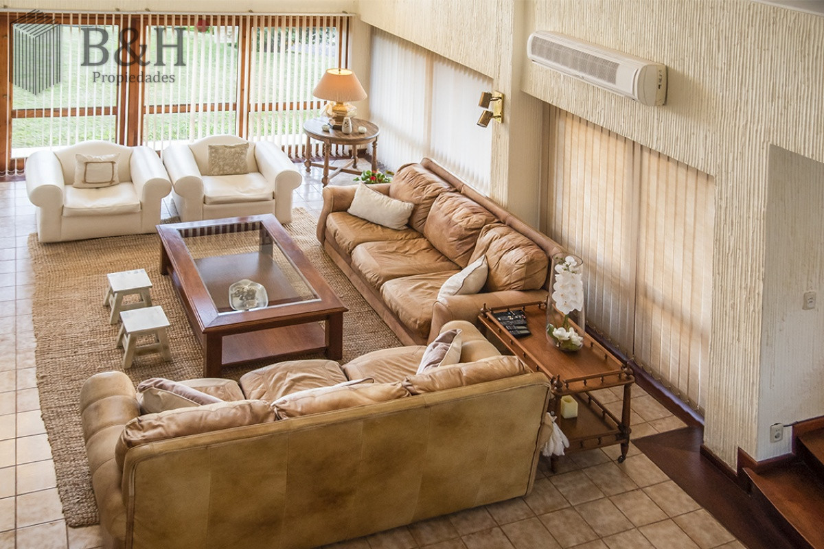 Casa ID.537 - Hermosa casa en venta en Punta del Este