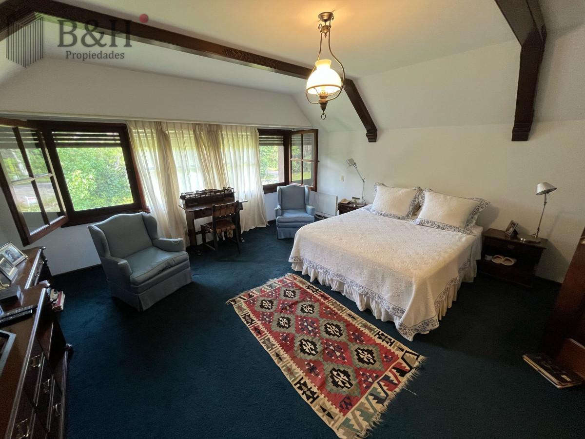 Casa ID.4218 - Hermosa mansión en Golf de 6 dormitorios , Punta del Este