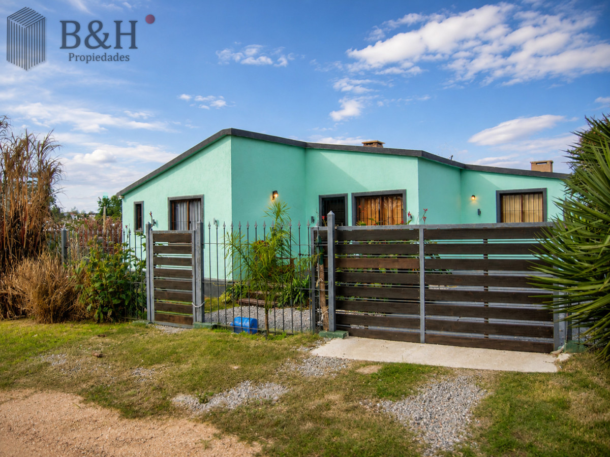 Casa ID.7522 - En venta casa de 4 dormitorios en Barrio 4 H en Maldonado, con barbacoa y piscina