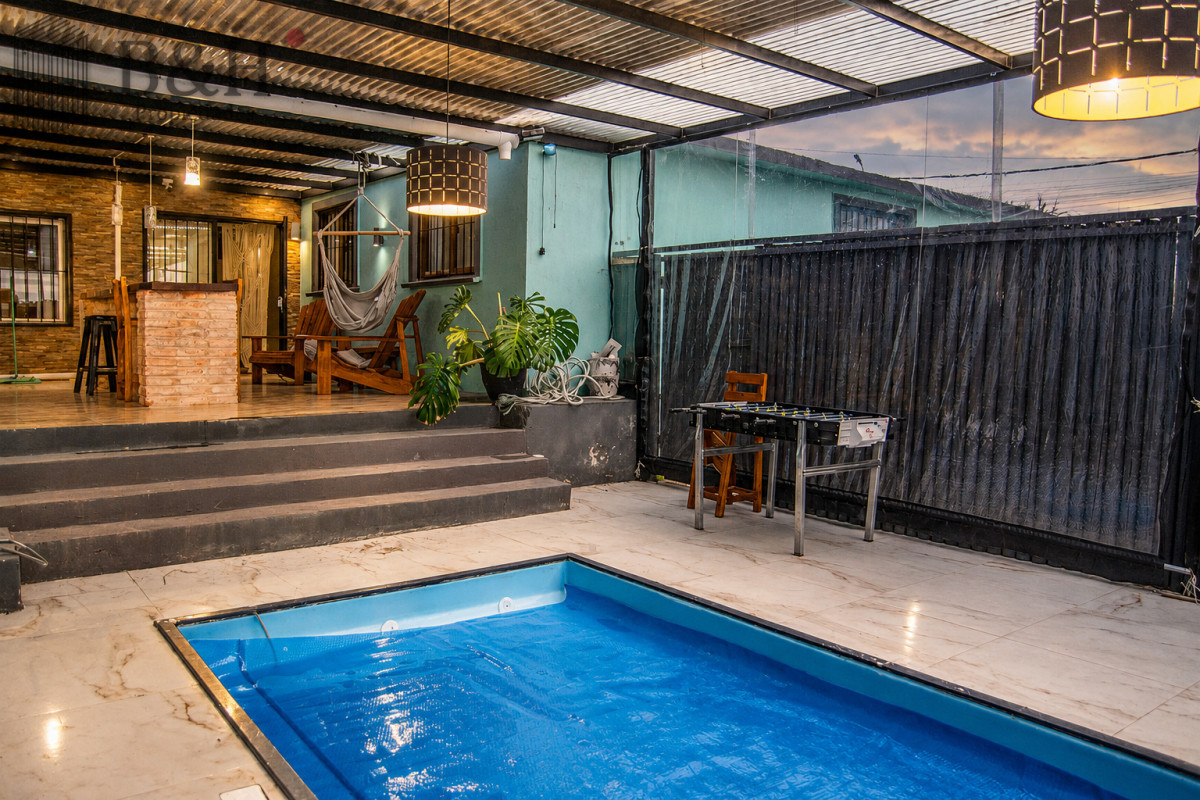 Casa ID.7522 - En venta casa de 4 dormitorios en Barrio 4 H en Maldonado, con barbacoa y piscina