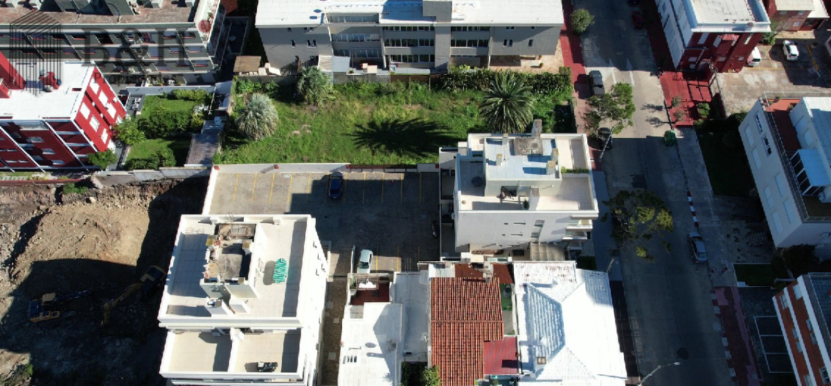 Casa ID.7368 - Casa de dos dormitorios en alquiler anual en Punta del Este