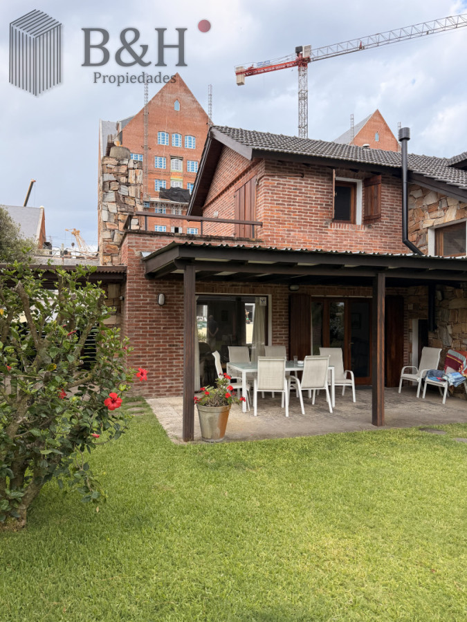 Casa ID.6311 - Vende hermosa casa en san rafael , cerca del mar, Punta del Este