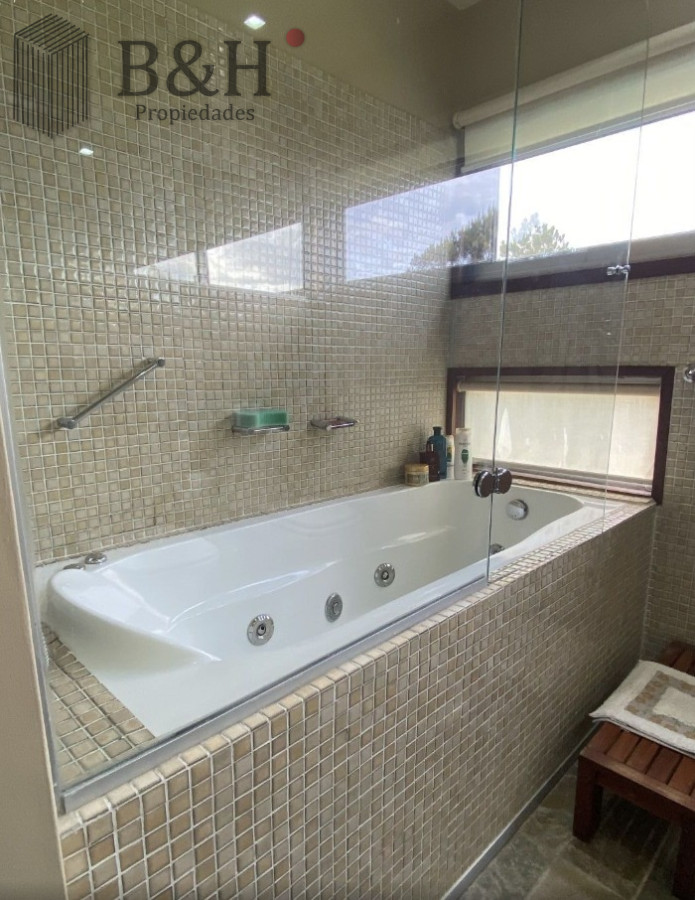 Casa ID.4213 - Casa en venta Rincon del Indio, Punta del este 