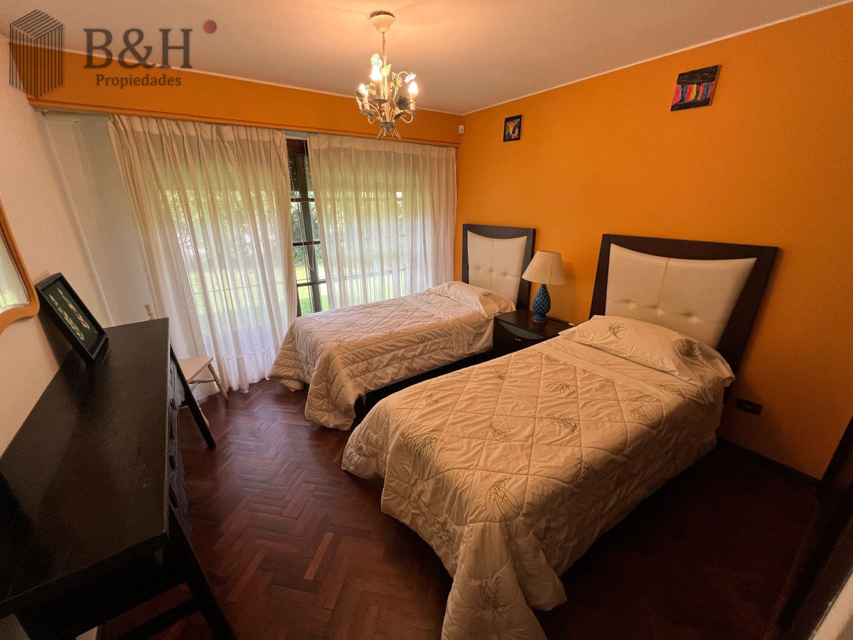 Casa ID.4218 - Hermosa mansión en Golf de 6 dormitorios , Punta del Este
