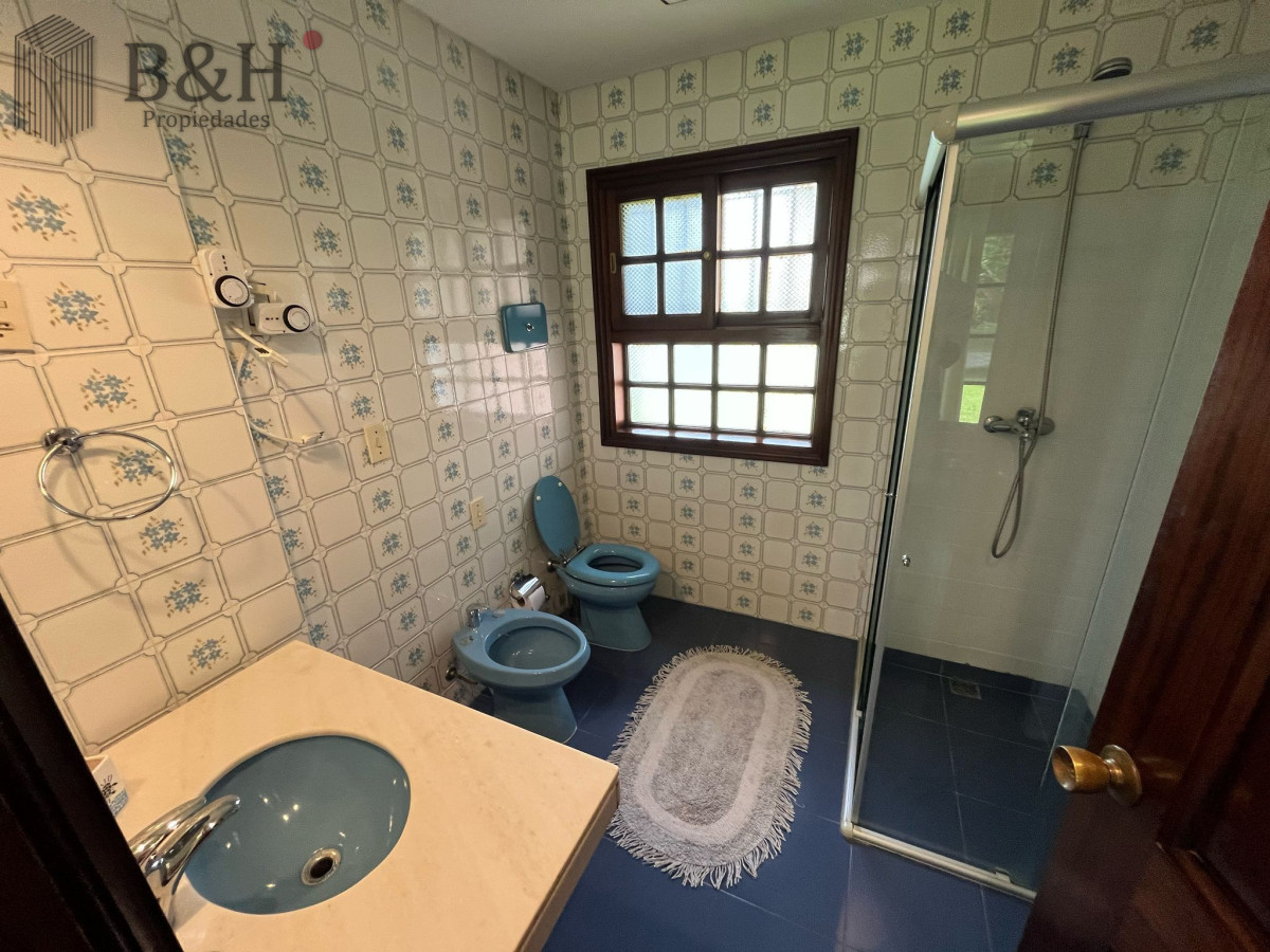 Casa ID.4218 - Hermosa mansión en Golf de 6 dormitorios , Punta del Este