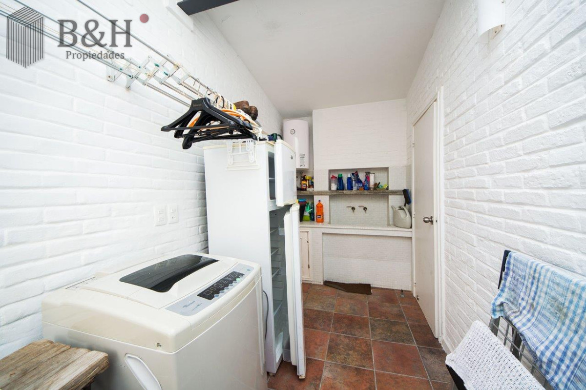 Casa ID.542 - Casa en venta de 5 dormitorios a metros del mar 