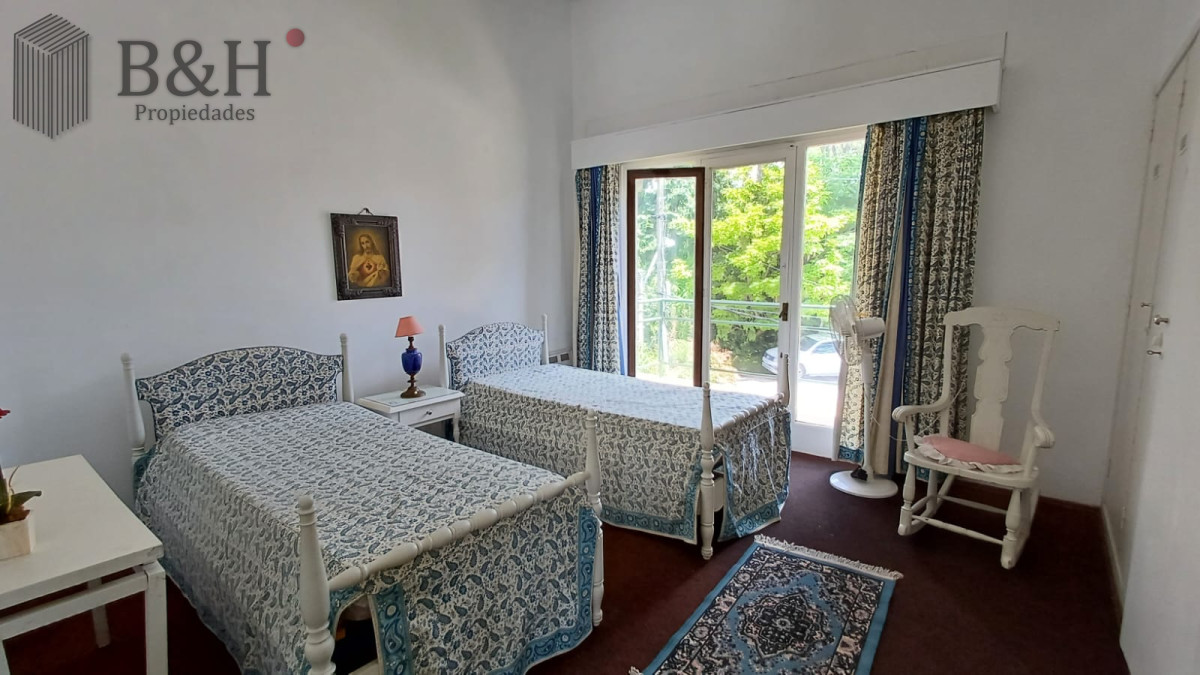 Casa ID.4220 - Vende Casa en Zona comercial en Lugano - Punta del Este