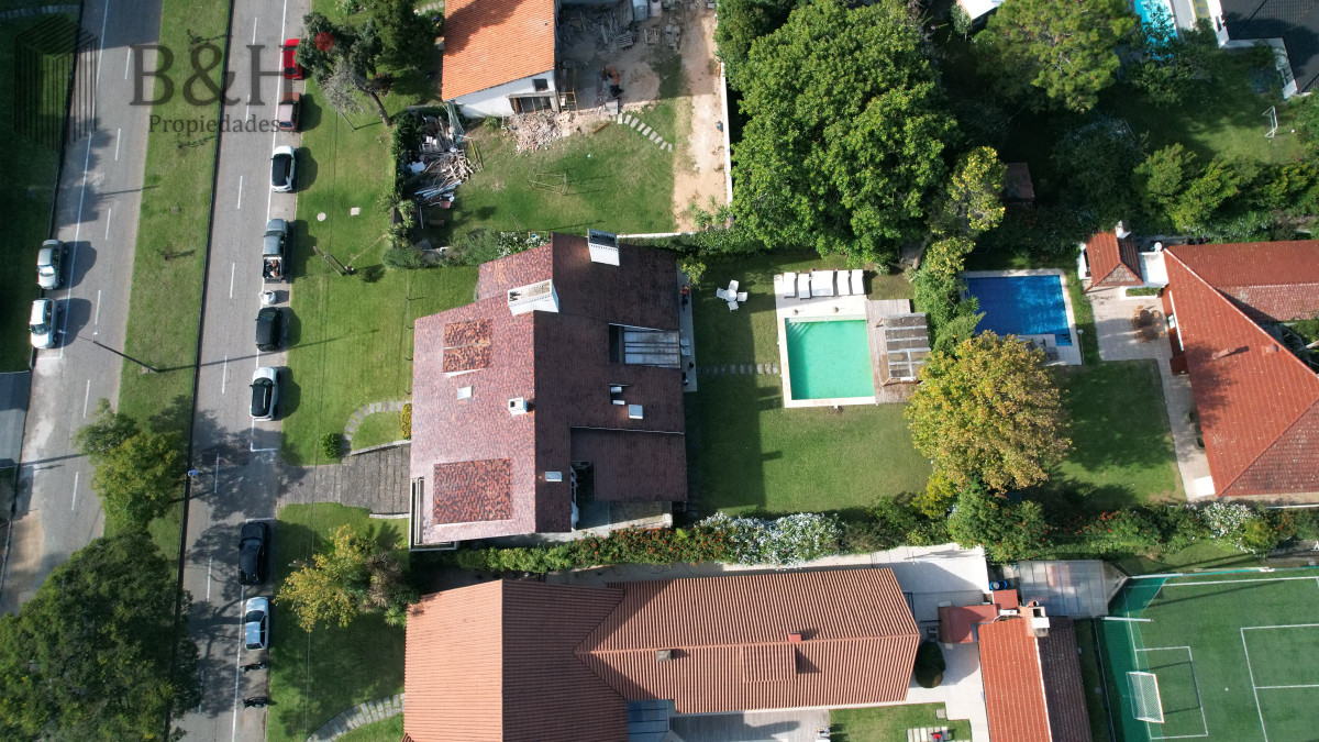 Casa ID.534 - Casa de gran tamaño ubicada en zona privilegiada.