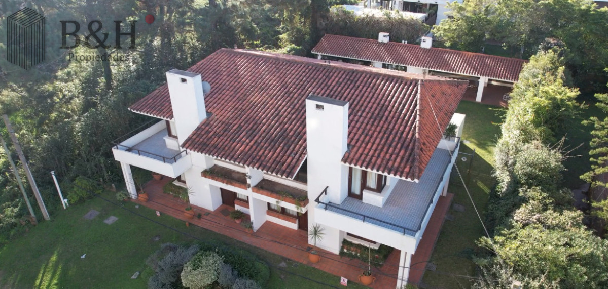 Casa ID.7205 - 2 chalet apareados en venta proximo al mar, Playa Brava
