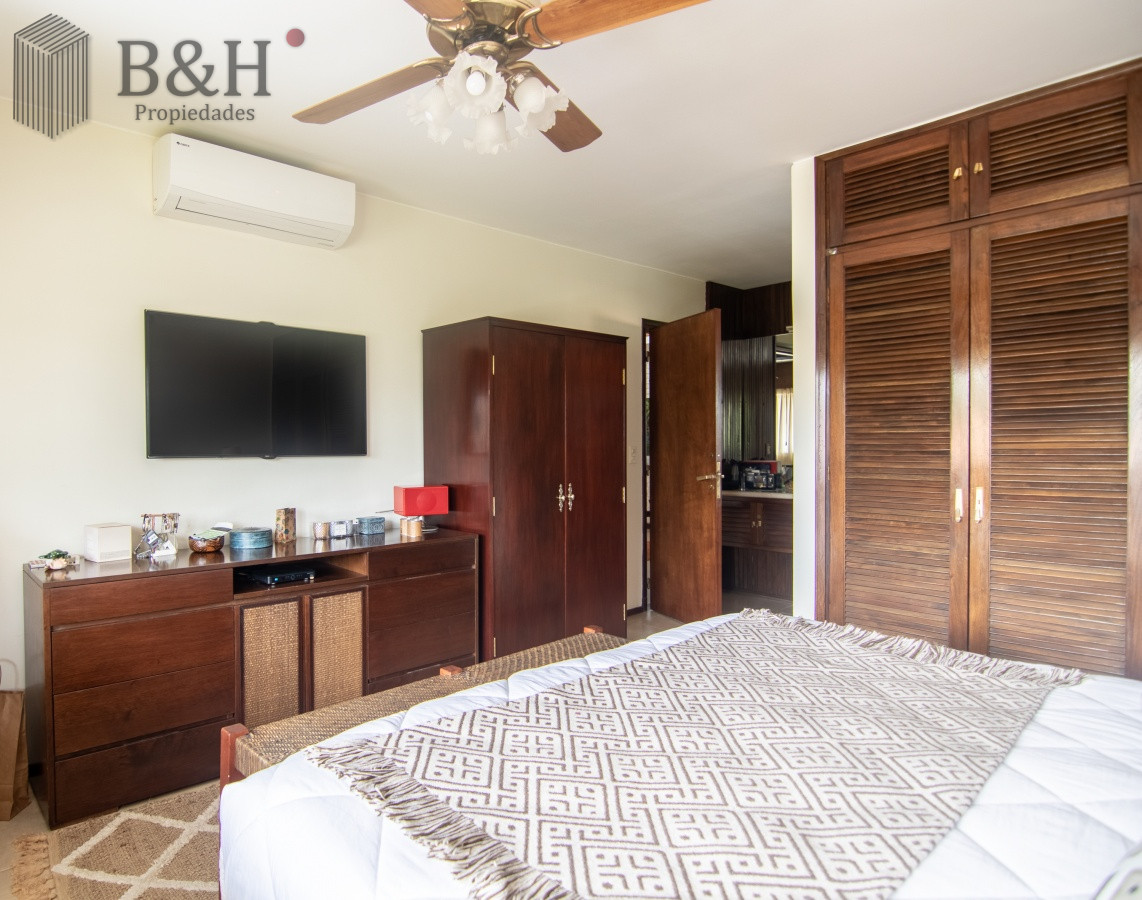 Casa ID.4214 - Casa de gran tamaño ubicada en zona de paz y tranquilidad.