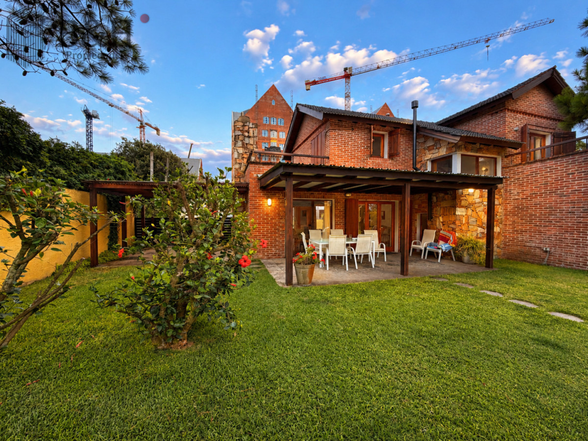 Casa ID.6311 - Vende hermosa casa en san rafael , cerca del mar, Punta del Este