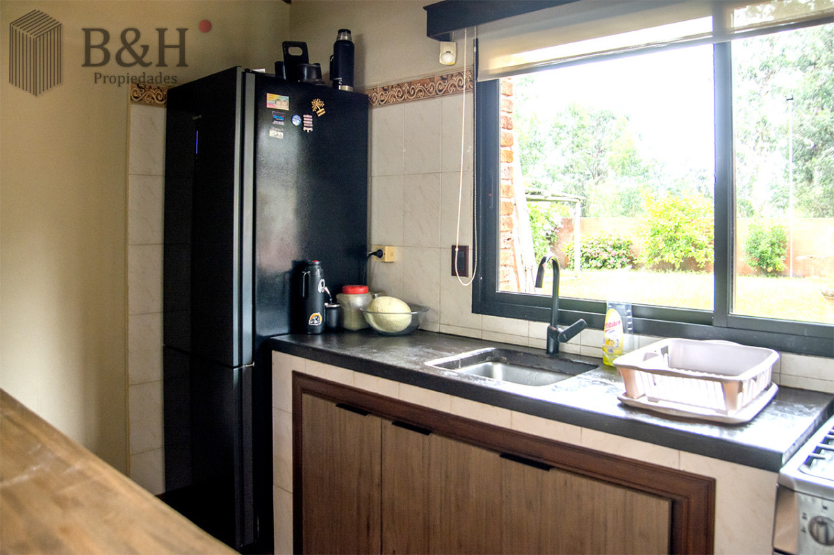 Casa ID.6694 - En venta casa de 3 Dormitorios en Jardines de Córdoba con Barbacoa 