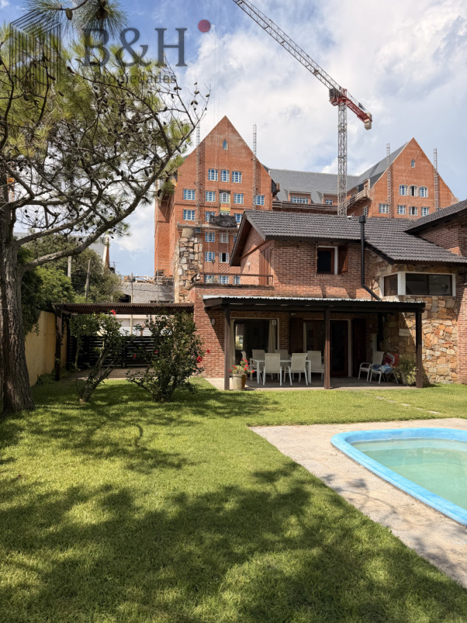 Casa ID.6311 - Vende hermosa casa en san rafael , cerca del mar, Punta del Este