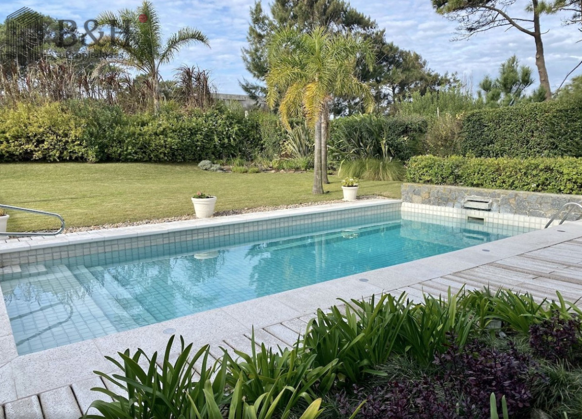 Casa ID.4213 - Casa en venta Rincon del Indio, Punta del este 