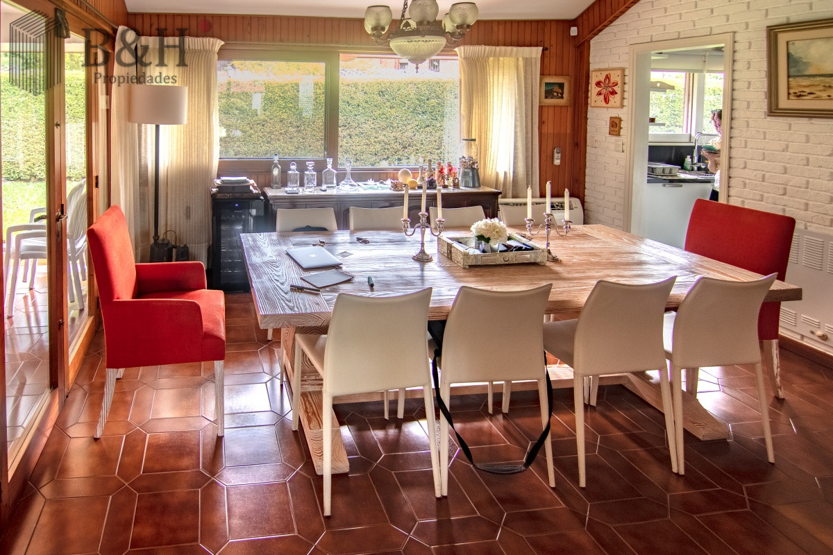 Casa ID.4214 - Casa de gran tamaño ubicada en zona de paz y tranquilidad.