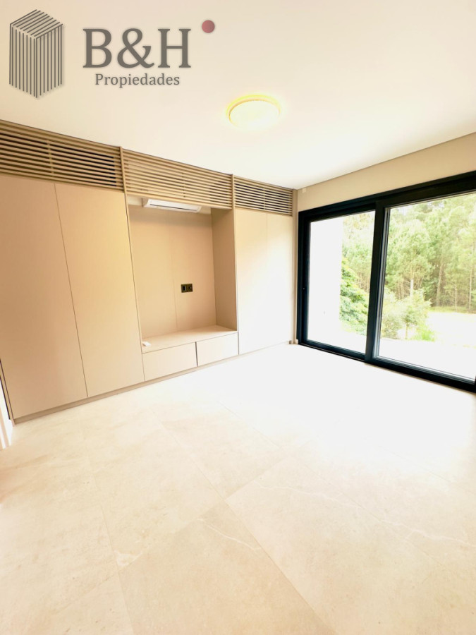 Casa ID.6058 - Vende casa a estrenar en Club del lago, Punta Ballena 