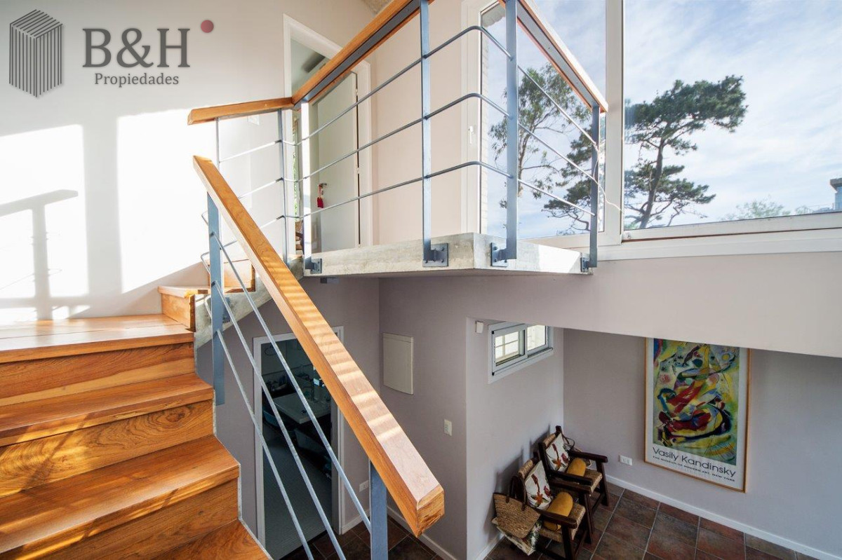 Casa ID.542 - Casa en venta de 5 dormitorios a metros del mar 