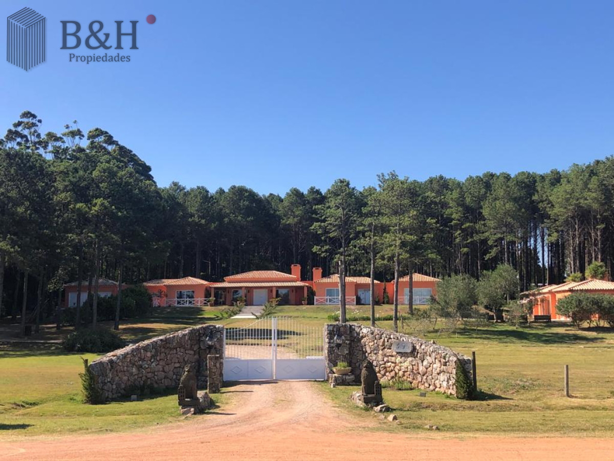 Casa ID.4219 - CASA CON ESTILO Y DISEÑO