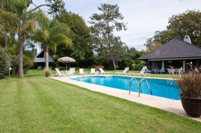Casa en venta en la zona del Golf.