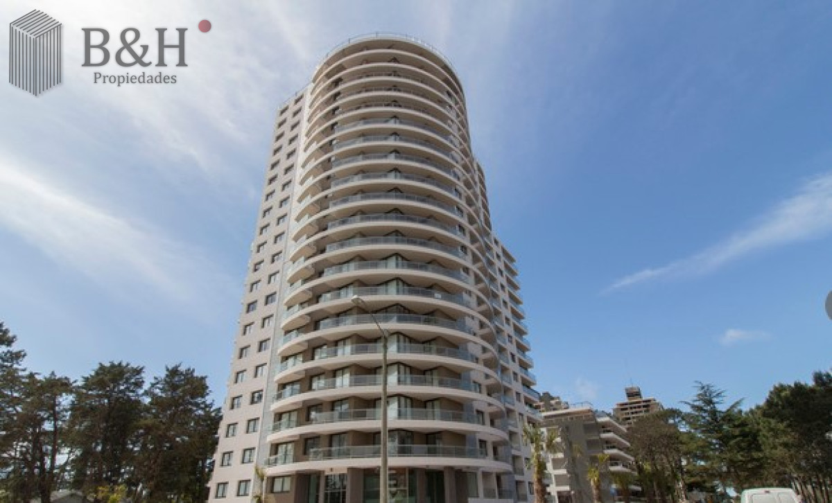 Apartamento ID.4847 - En venta apartamento con excelente vista, de 3 dormitorios en Roosevelt.