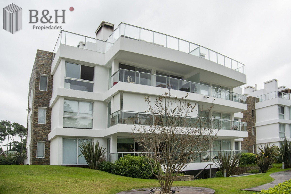 Apartamento ID.7837 - Departamento de 1 dormitorio en Playa Mansa, Punta del este