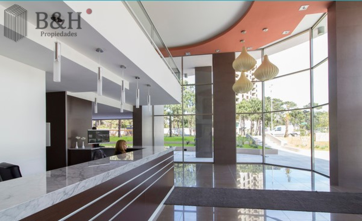 Apartamento ID.4847 - En venta apartamento con excelente vista, de 3 dormitorios en Roosevelt.