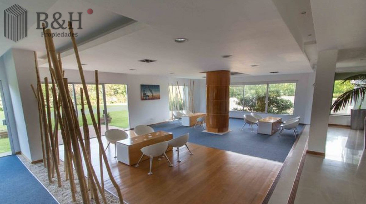 Apartamento ID.6348 - Vende hermoso depto de 3 dormitorios con vista, Punta del Este