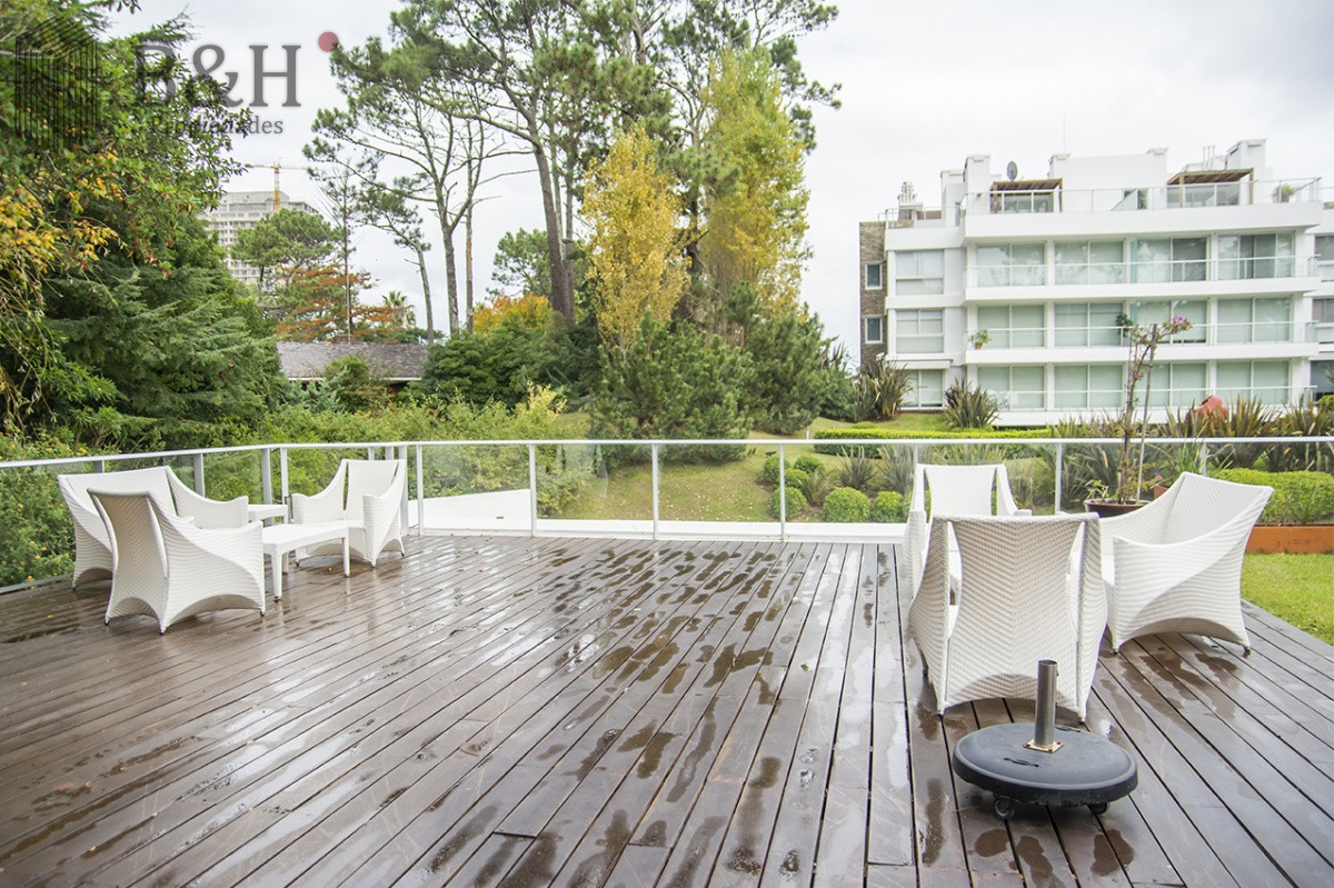 Apartamento ID.7837 - Departamento de 1 dormitorio en Playa Mansa, Punta del este