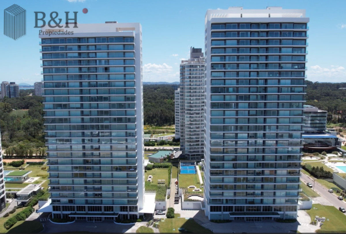 Apartamento ID.6350 - Vistas panoramicas de Playa Brava, Departamento de 3 dormitorios en venta. Torre Le Parc