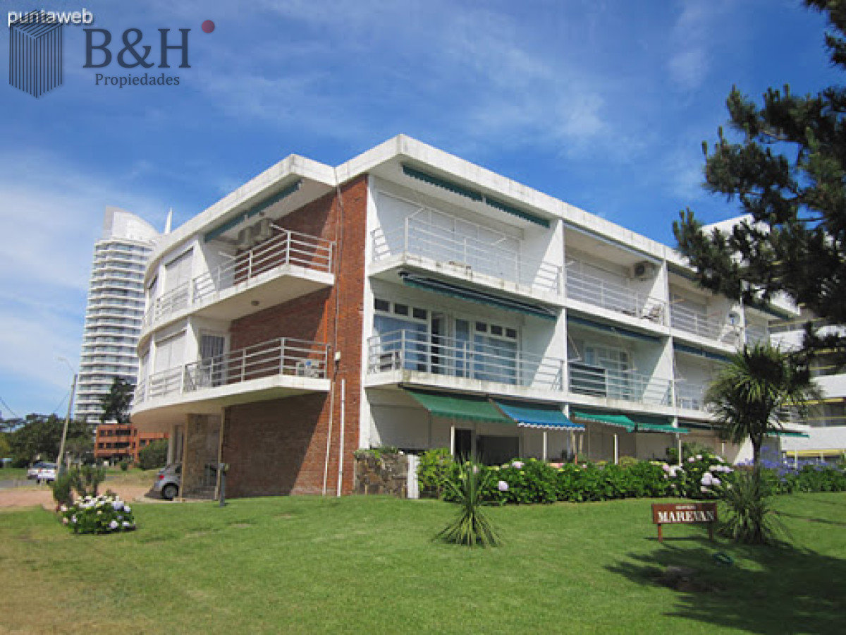 Apartamento ID.7362 - Departamento de 2 dormitorios en venta en Playa Mansa
