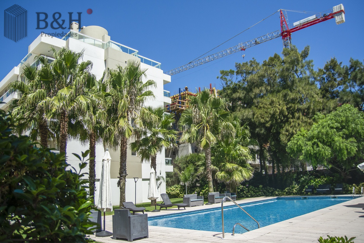 Apartamento ID.6057 - Vende departamento de 2 dormitorios en Playa Mansa, Punta del Este 