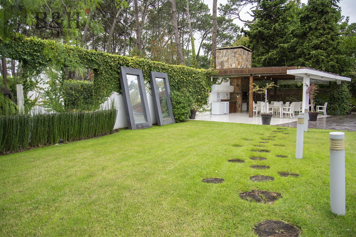 Apartamento ID.7837 - Departamento de 1 dormitorio en Playa Mansa, Punta del este