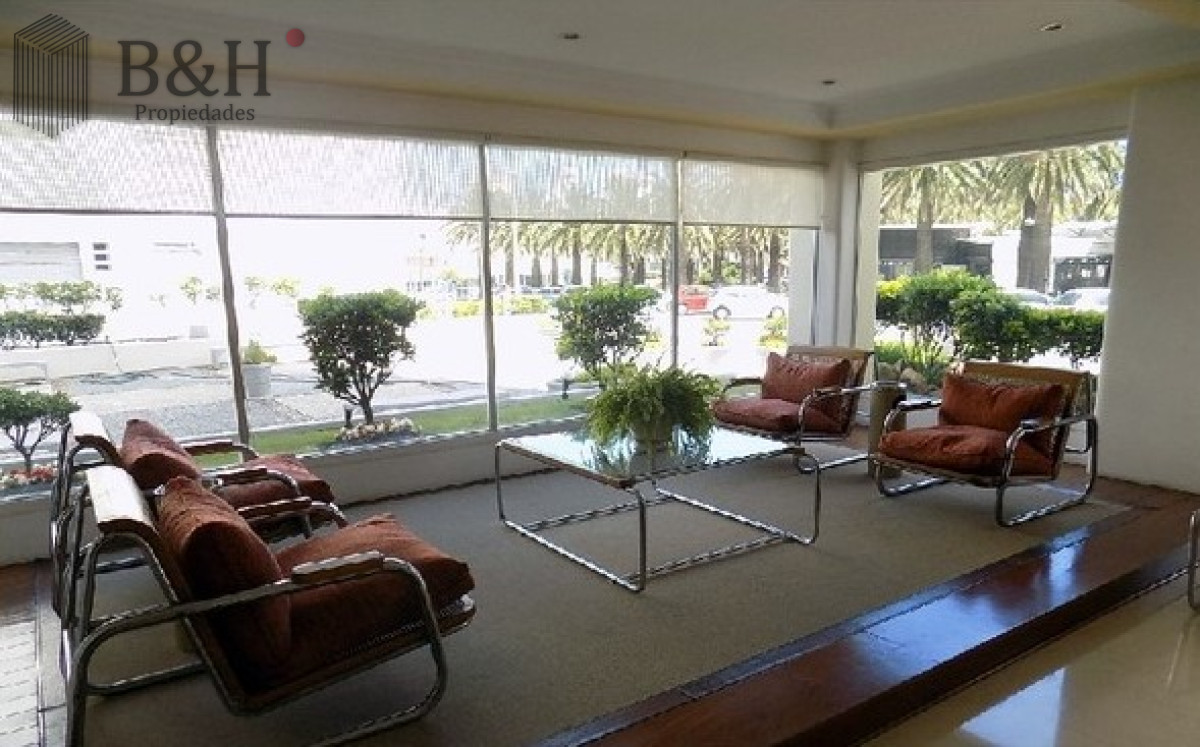 Apartamento ID.7842 - En venta en torre Libertador, apartamento de 3 dormitorios con vista agradable entorno 