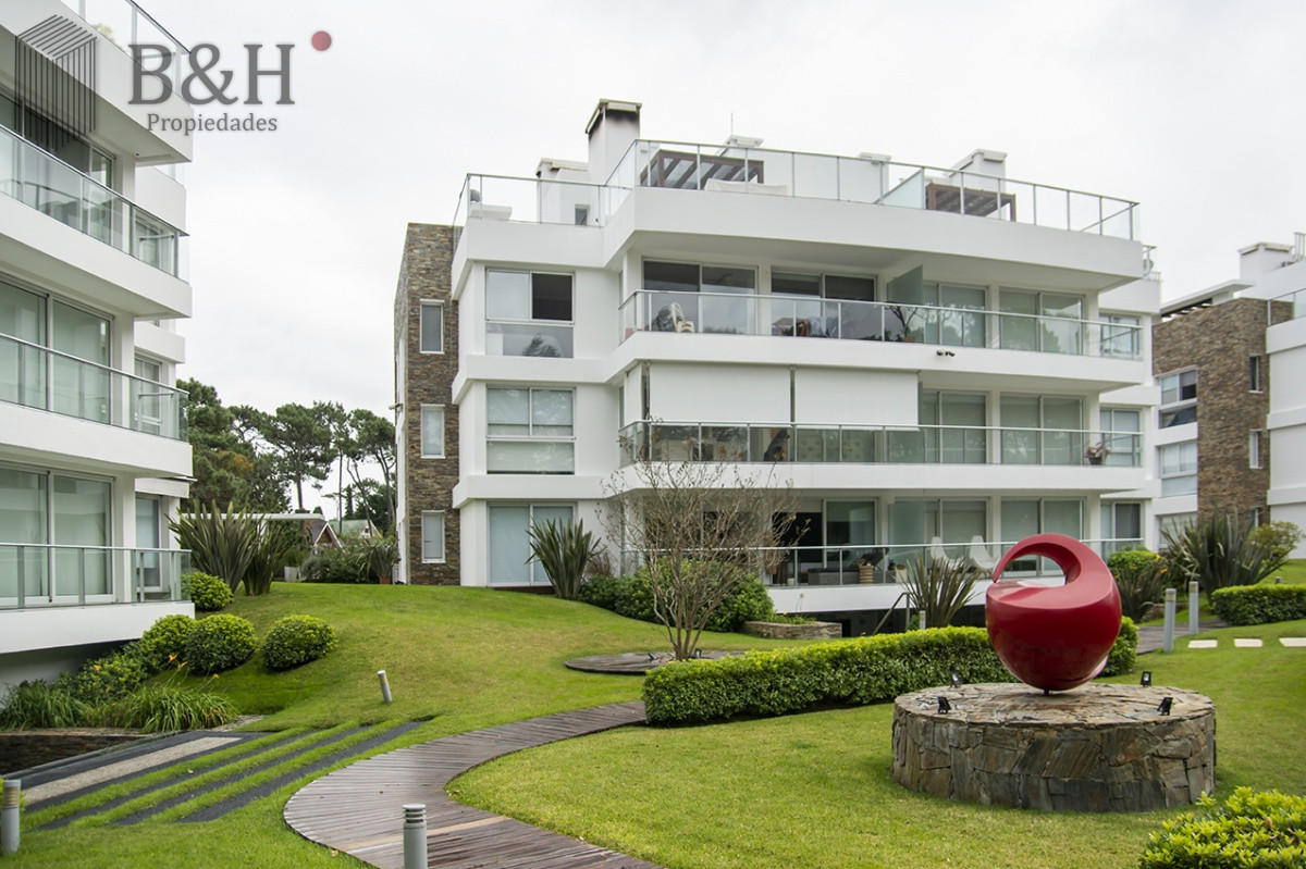 Apartamento ID.7837 - Departamento de 1 dormitorio en Playa Mansa, Punta del este