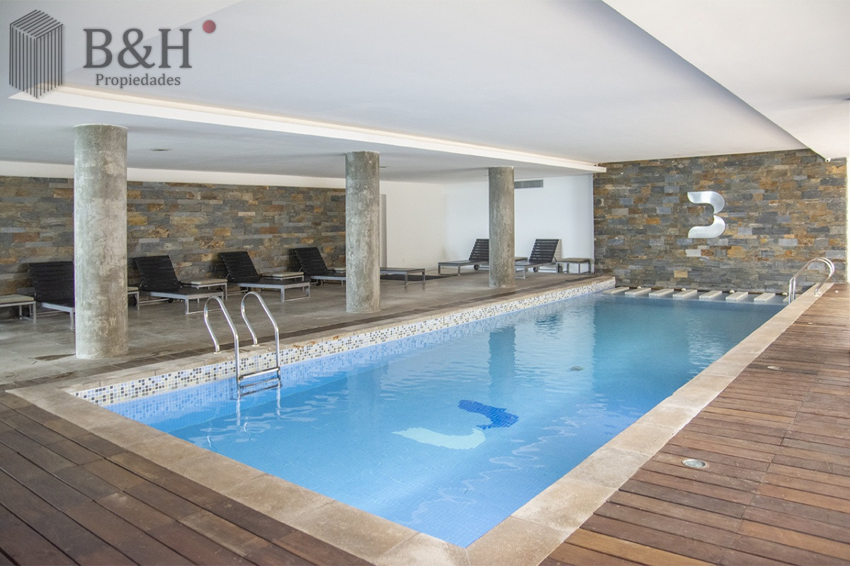 Apartamento ID.480 - Vende apartamento. Edificio Bonaire. 3 dormitorios con servicios. Brava, Peninsula, Punta del Este