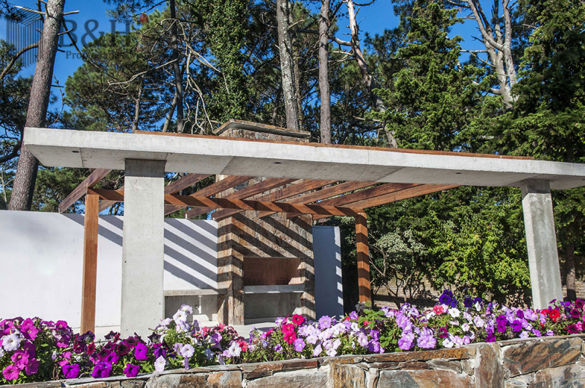 Apartamento ID.7837 - Departamento de 1 dormitorio en Playa Mansa, Punta del este
