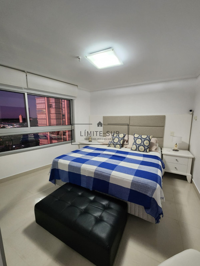Apartamento ID.209 - MIAMI BOULEVARD, PUNTA DEL ESTE, PLAYA MANSA, DOS DORMITORIOS , PRIMERAS PARADAS 