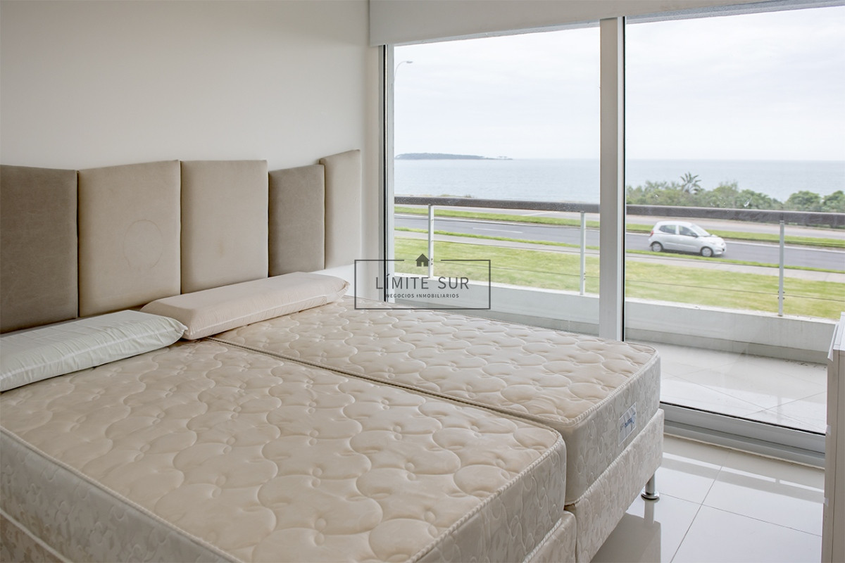 Apartamento ID.214 - Departamento de 3 dormitorios en venta. Gran Oportunidad en Mansa.