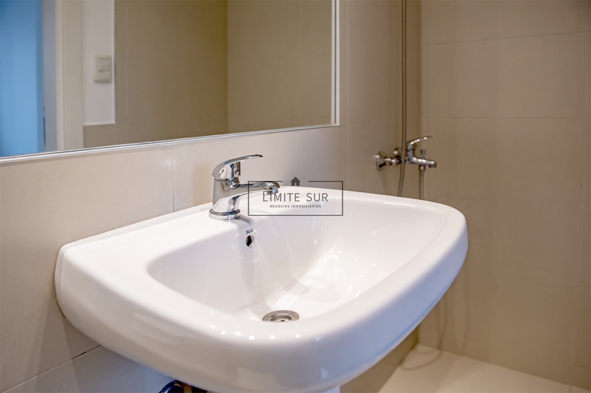 Apartamento ID.214 - Departamento de 3 dormitorios en venta. Gran Oportunidad en Mansa.