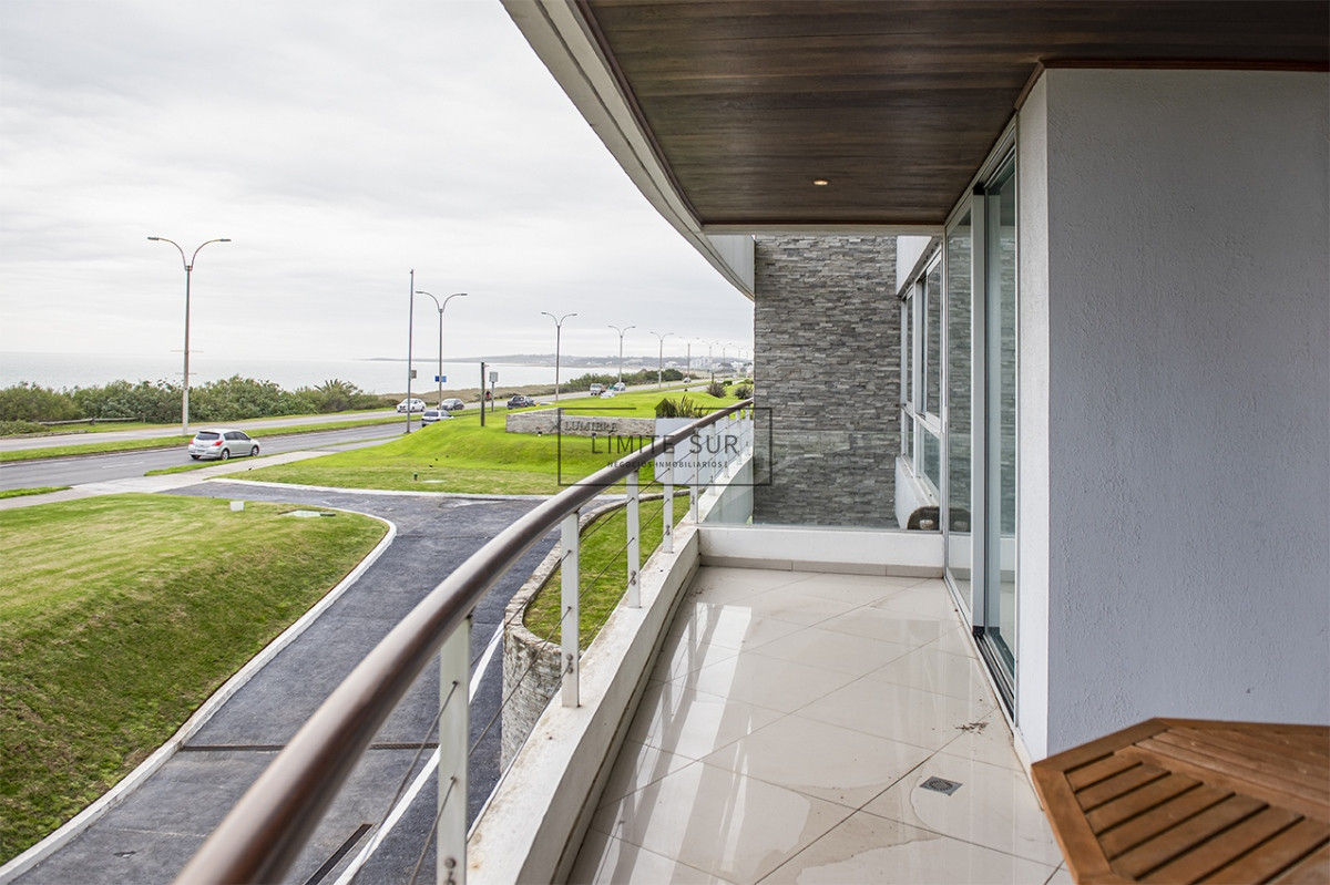 Apartamento ID.214 - Departamento de 3 dormitorios en venta. Gran Oportunidad en Mansa.