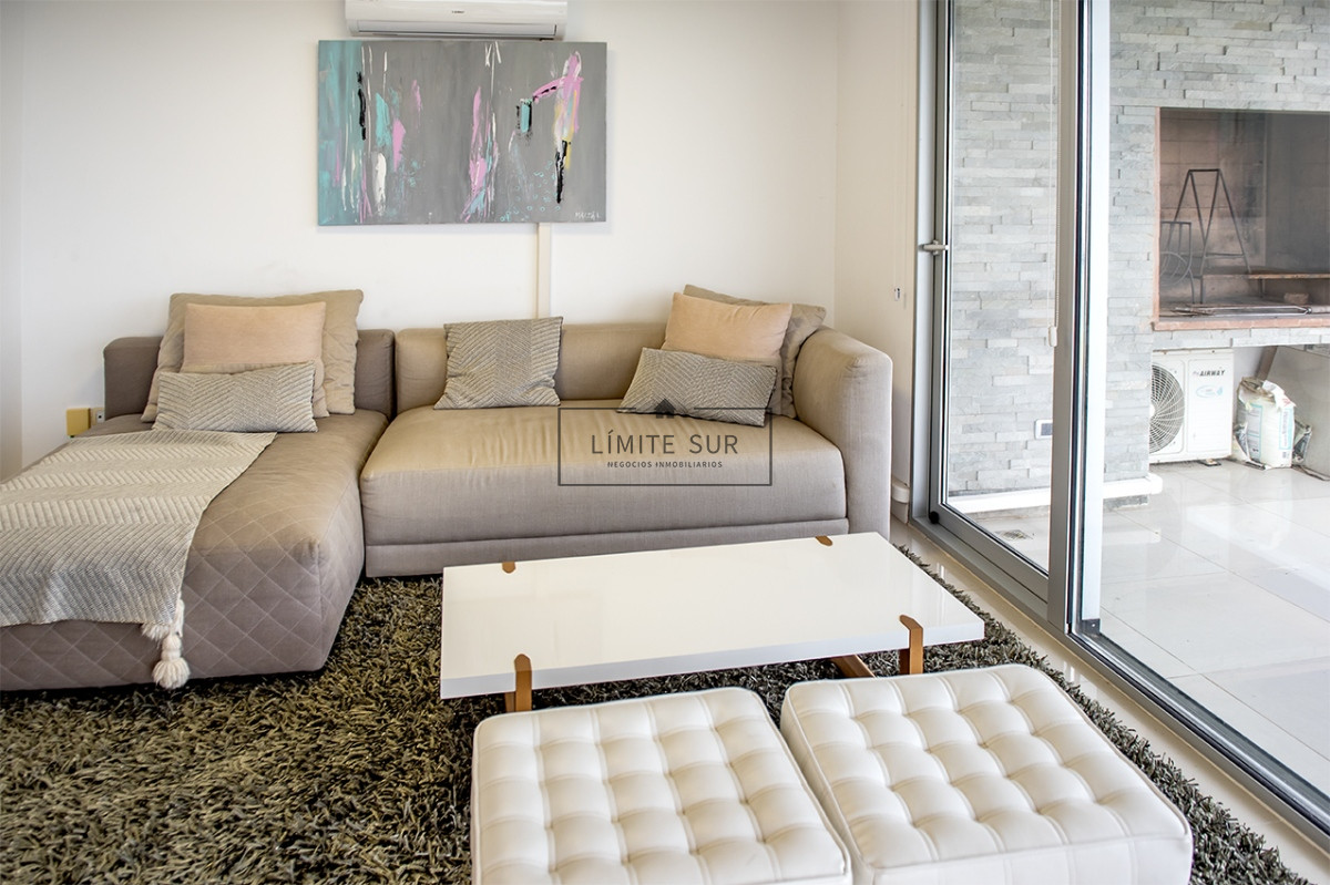 Apartamento ID.214 - Departamento de 3 dormitorios en venta. Gran Oportunidad en Mansa.