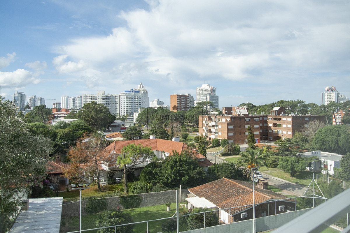 Apartamento ID.185 - Alexander Boulevard.Departamento de 2 dormitorios, en venta y alquiler.
