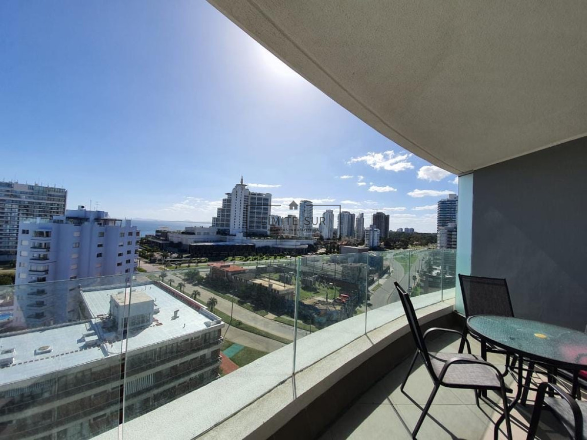 Apartamento ID.212 - Apartamento de 3 dormitorios en Venta proximo al Mar , Punta del este 